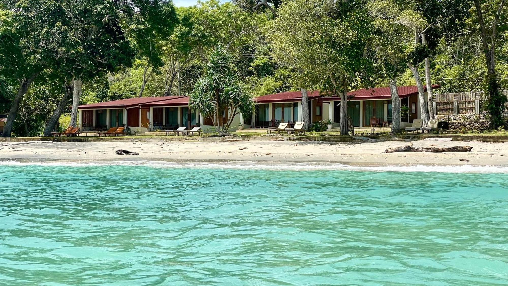 Sunset Beach Resort Weh Sabang  Buitenkant foto